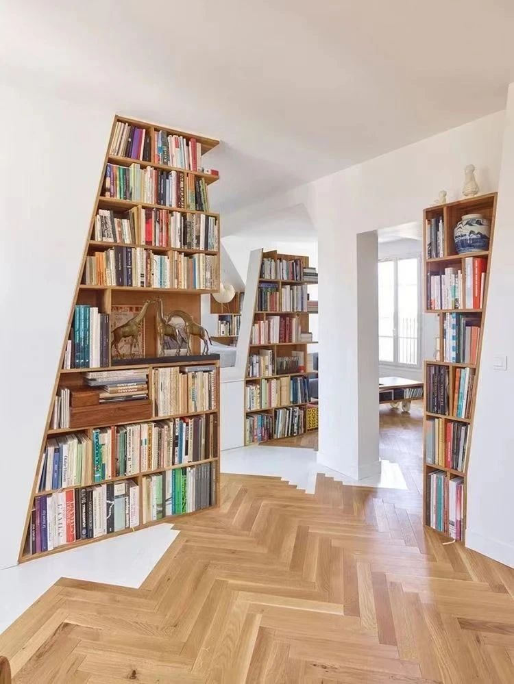 Bookshelf wall